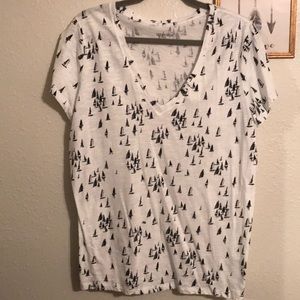 Merona V-neck shirt